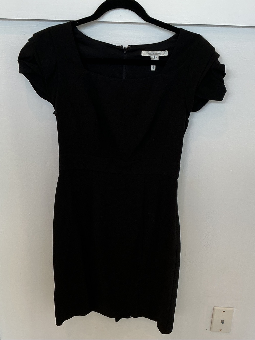 Max & Cleo Black Short Sleeve Mini Dress